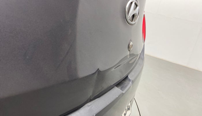 2018 Hyundai Eon SPORTZ, Petrol, Manual, 45,136 km, Dicky (Boot door) - Slightly dented
