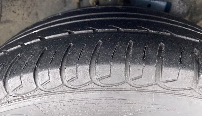 2018 Ford Ecosport 1.5TITANIUM TDCI, Diesel, Manual, 47,593 km, Right Front Tyre Tread