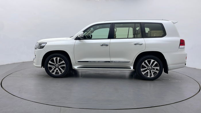 TOYOTA LAND CRUISER-Left Side View