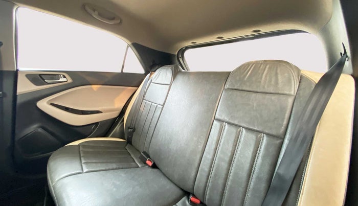 2019 Hyundai Elite i20 1.2 SPORTS PLUS VTVT, Petrol, Manual, 32,266 km, Right Side Rear Door Cabin