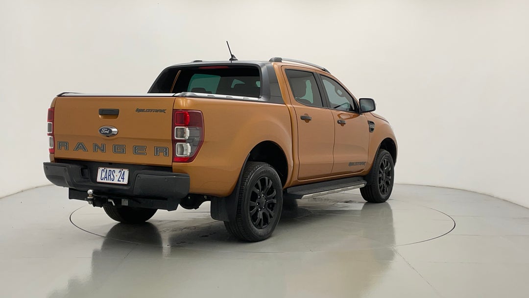 Right Back Diagonal (45- Degree) View