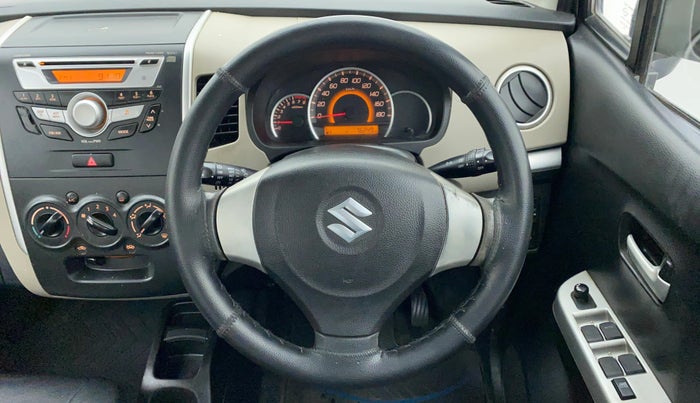 2014 Maruti Wagon R 1.0 VXI, Petrol, Manual, 76,342 km, Steering Wheel Close Up
