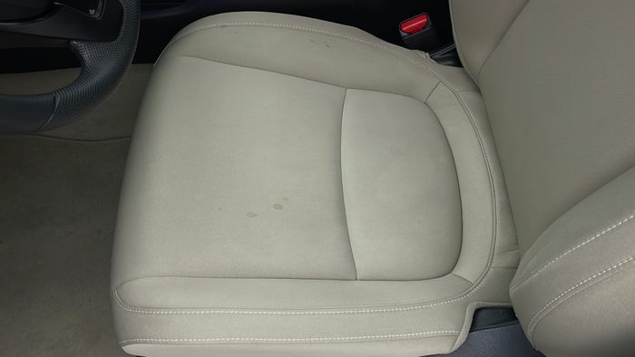 HONDA CIVIC-Seat LHS Front Stain