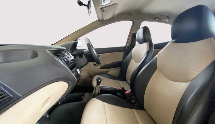 2014 Hyundai Eon ERA PLUS, Petrol, Manual, 29,617 km, Right Side Front Door Cabin