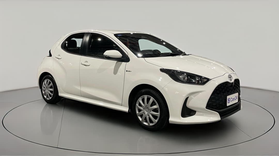 2024 Toyota Yaris Ascent Sport Hybrid, Automatic, 28050 km, Right Front Diagonal (45- Degree) View