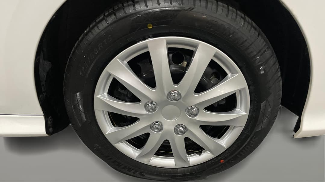 2024 Toyota Yaris Ascent Sport Hybrid, Automatic, 28050 km, Right Front Wheel