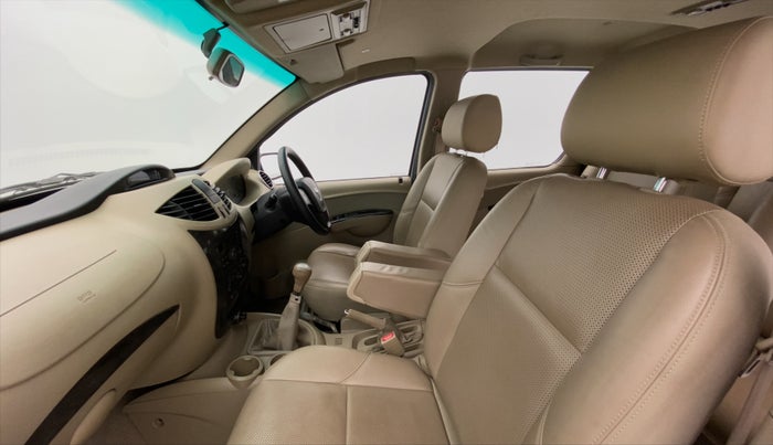 2014 Mahindra Xylo H9 BS IV, Diesel, Manual, 49,682 km, Right Side Front Door Cabin
