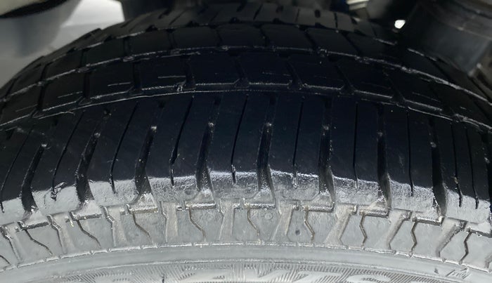 2018 Hyundai Eon ERA PLUS, Petrol, Manual, 61,720 km, Left Rear Tyre Tread