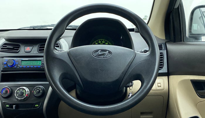 2018 Hyundai Eon ERA PLUS, Petrol, Manual, 61,720 km, Steering Wheel Close Up