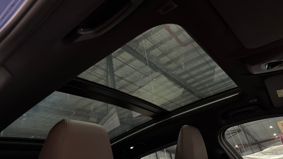 2023 BMW Ix1 xDrive30 M Sport, Automatic, 20965 km, Interior Sunroof/Moonroof
