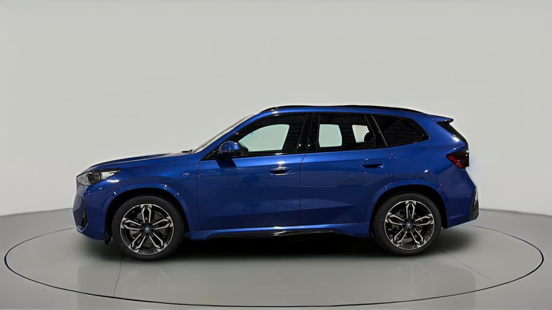 2023 BMW Ix1 xDrive30 M Sport, Automatic, 20965 km, Left Side View