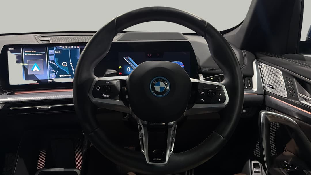 2023 BMW Ix1 xDrive30 M Sport, Automatic, 20965 km, Steering Wheel Close-up