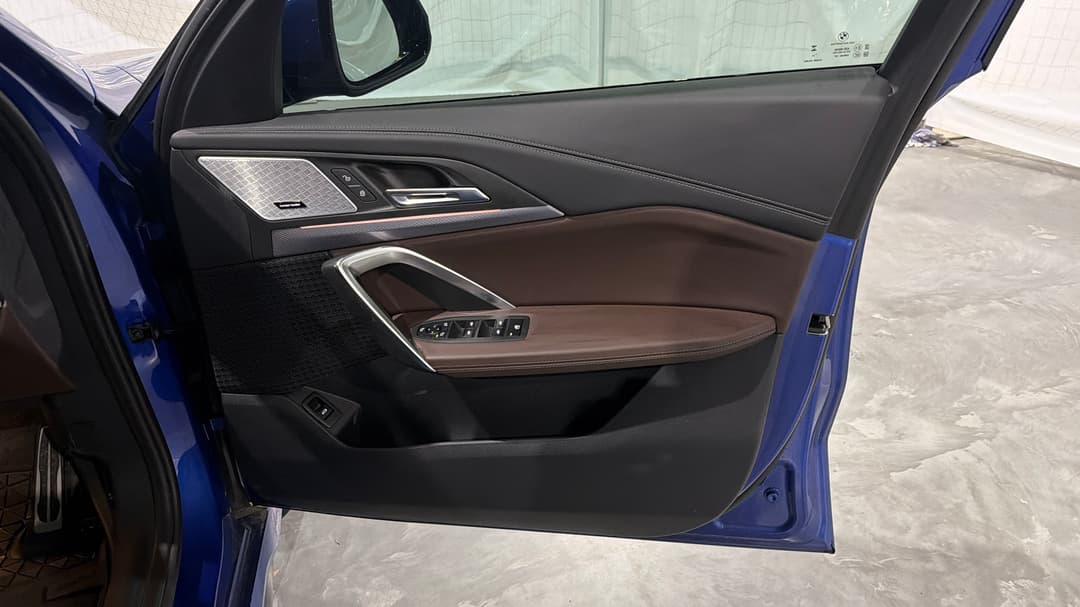 2023 BMW Ix1 xDrive30 M Sport, Automatic, 20965 km, Speaker View
