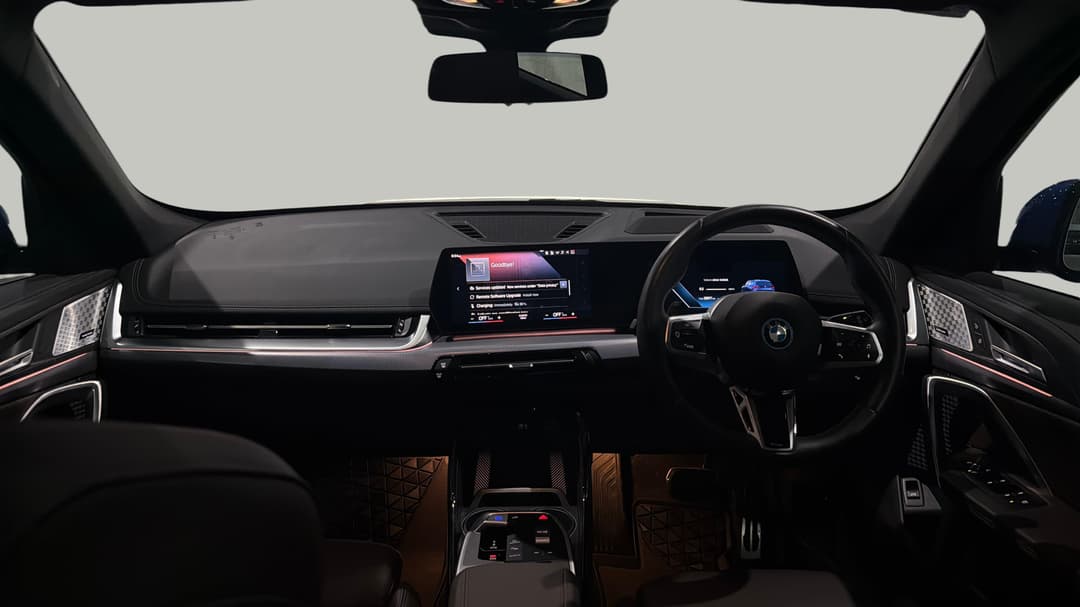 2023 BMW Ix1 xDrive30 M Sport, Automatic, 20965 km, Dashboard View