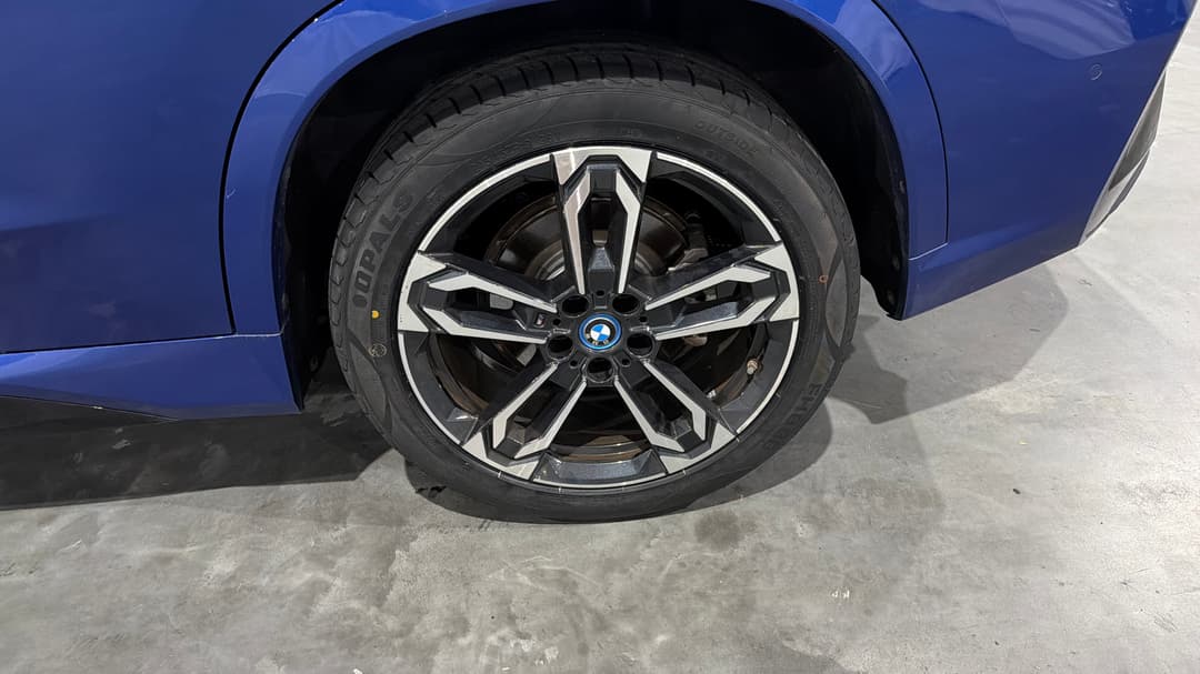 2023 BMW Ix1 xDrive30 M Sport, Automatic, 20965 km, Left Rear Wheel