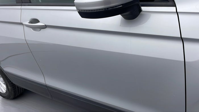 VOLKSWAGEN TIGUAN-Door Exterior RHS Front Dent