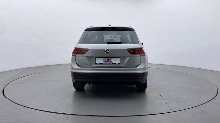 VOLKSWAGEN TIGUAN-Back/Rear View