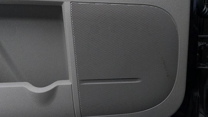 CHEVROLET TRAVERSE-Speakers