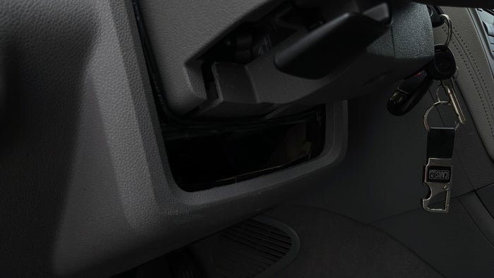 CHEVROLET TRAVERSE-Dashboard Trim Broken