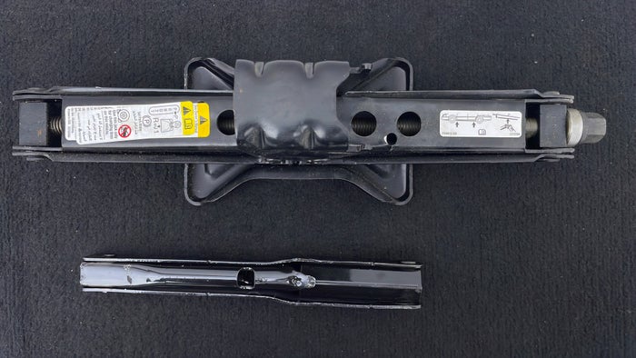 CHEVROLET TRAVERSE-Tool Kit
