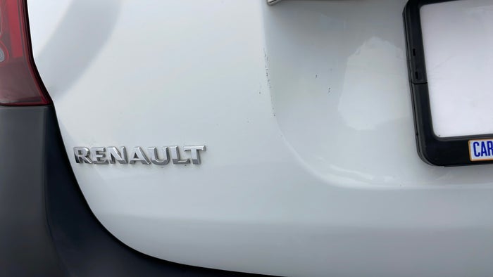 RENAULT DUSTER-Door Exterior Boot Door Scratch