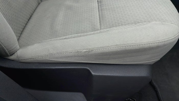 RENAULT DUSTER-Seat RHS Front Cover Torn