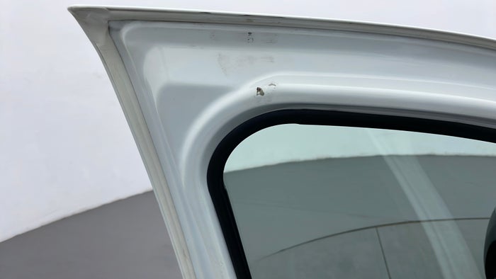 RENAULT DUSTER-Door Interior LHS front Scratch