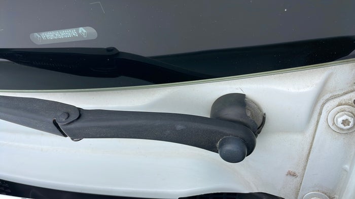 RENAULT DUSTER-Wiper Wiper blade Broken