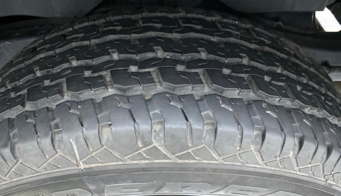 2021 Mahindra Thar LX HT PETROL 4WD MT, Petrol, Manual, 13,900 km, Left Rear Tyre Tread