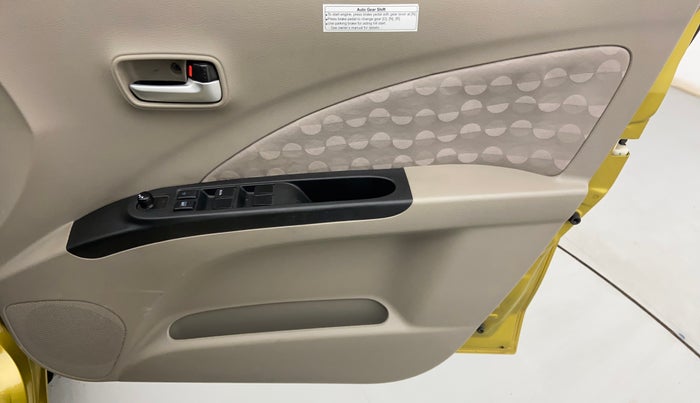 2016 Maruti Celerio ZXI AMT (O), Petrol, Automatic, 52,267 km, Driver Side Door Panels Control