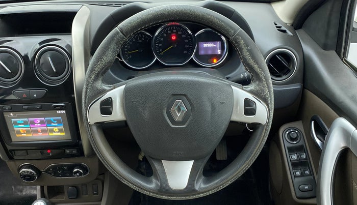 2016 Renault Duster RXZ DIESEL 110, Diesel, Manual, 98,973 km, Steering Wheel Close Up