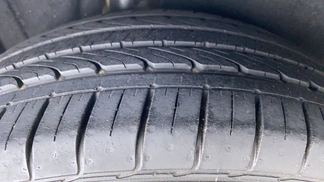 Right Rear Tyre Tread