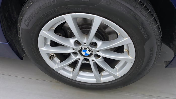 BMW 318I-Alloy Wheel LHS Rear Scratch