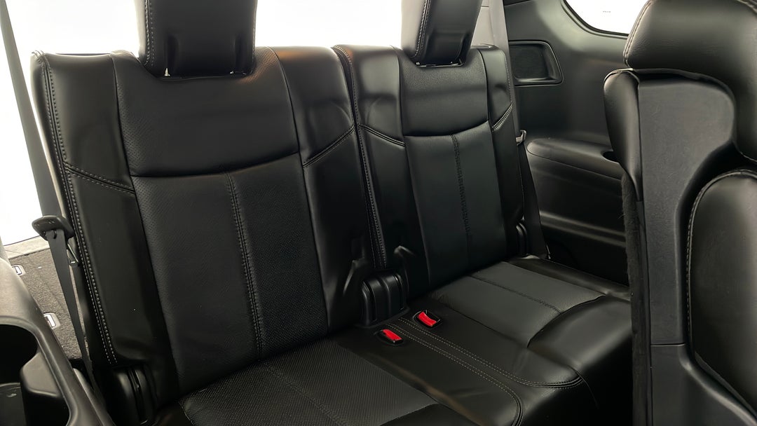 2013 Nissan Pathfinder Ti (4x4), Automatic, 107395 km, Third Row Seats