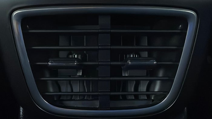 LINCOLN MKX-Rear AC Vents