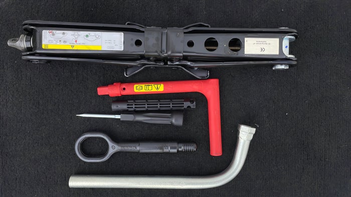 AUDI A4-Tool Kit