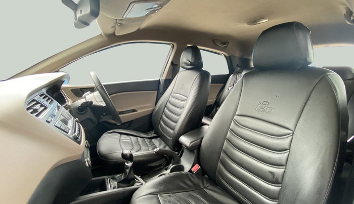 2017 Hyundai Elite i20 ASTA 1.2, Petrol, Manual, 27,787 km, Right Side Front Door Cabin