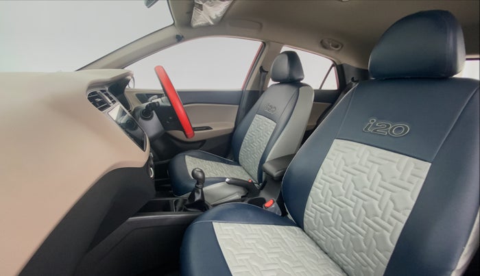 2018 Hyundai Elite i20 Magna Executive 1.2, Petrol, Manual, 23,273 km, Right Side Front Door Cabin