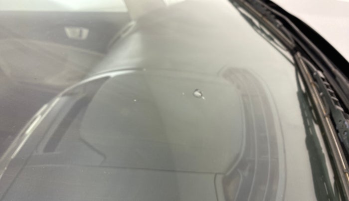 2015 Ford Ecosport 1.5 TREND TDCI, Diesel, Manual, 60,286 km, Front windshield - Minor spot on windshield