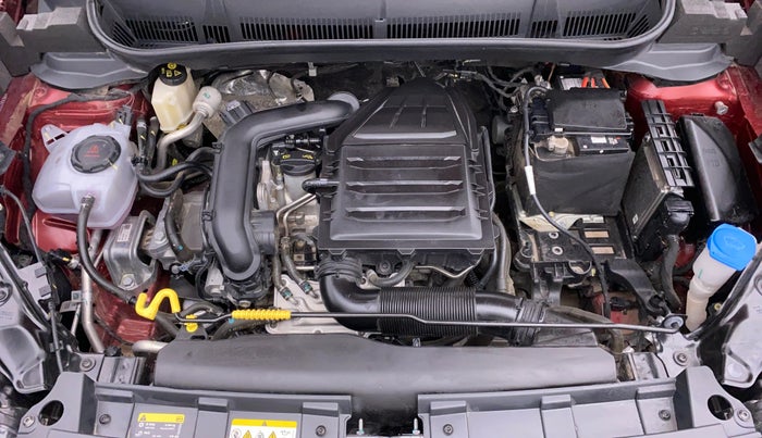 2022 Volkswagen TAIGUN HIGHLINE 1.0 TSI MT, Petrol, Manual, 7,544 km, Open Bonet