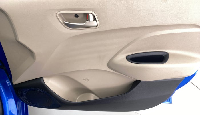 2019 Hyundai NEW SANTRO 1.1 SPORTS AMT, Petrol, Automatic, 7,554 km, Driver Side Door Panels Control