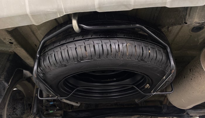 2019 Maruti XL6 ALPHA SHVS  MT, Petrol, Manual, 75,937 km, Spare Tyre