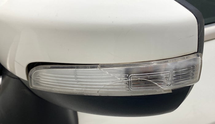 2016 Ford Ecosport 1.5 TITANIUM TI VCT AT, Petrol, Automatic, 53,926 km, Left rear-view mirror - Indicator light has minor damage