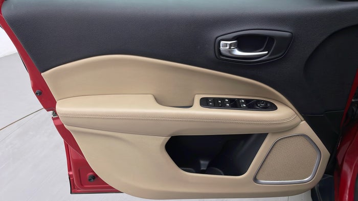 JEEP COMPASS-Driver Side Door Panels Controls
