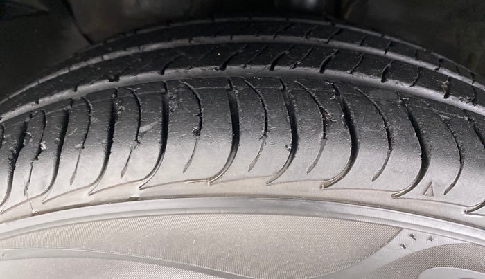2018 Hyundai Creta 1.6 SX PLUS DIESEL, Diesel, Manual, 59,362 km, Left Front Tyre Tread