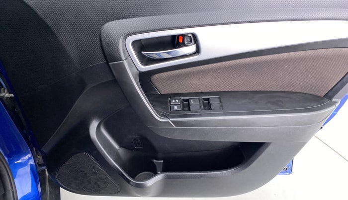 2021 Toyota URBAN CRUISER PREMIUM MT, Petrol, Manual, 22,812 km, Driver Side Door Panels Control