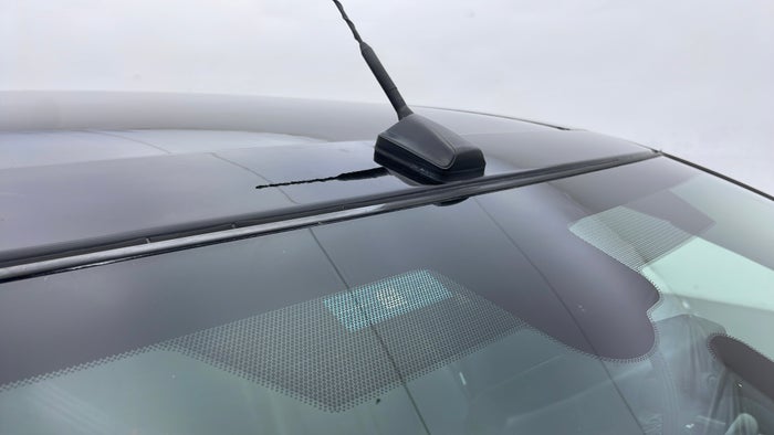 LINCOLN MKX-Windshield Front Beading Missing/Broken