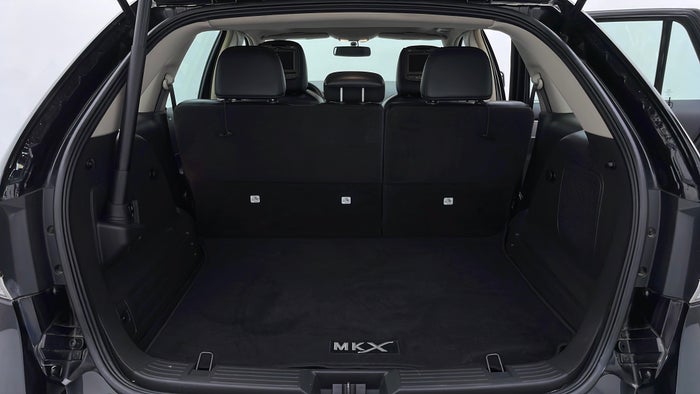 LINCOLN MKX-Boot Inside View