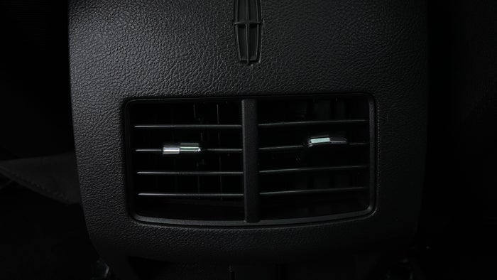 LINCOLN MKX-Rear AC Vents
