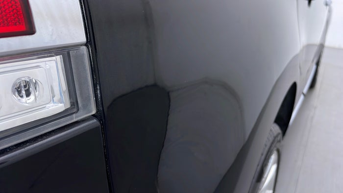 LINCOLN MKX-Quarter Panel RHS Scratch